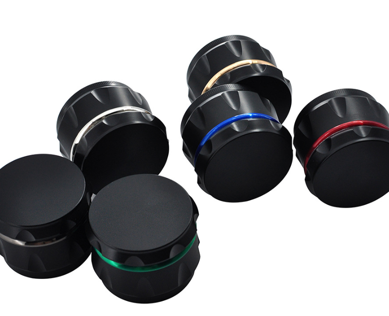 4 piece metal herb grinder